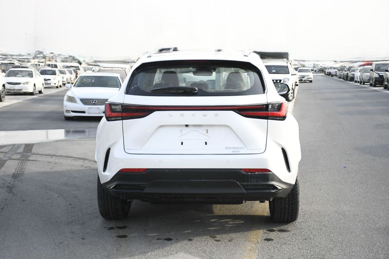 Lexus NX350h 2.5L HYBRIDE Full Option GCC (Ready Stock)