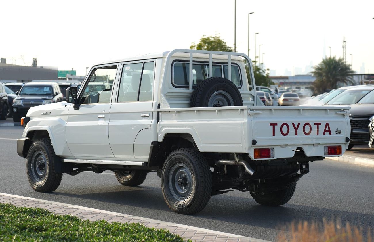 Toyota Land Cruiser Pick Up LC79 DSL DC 4.2L MT/TEVT4 Basic