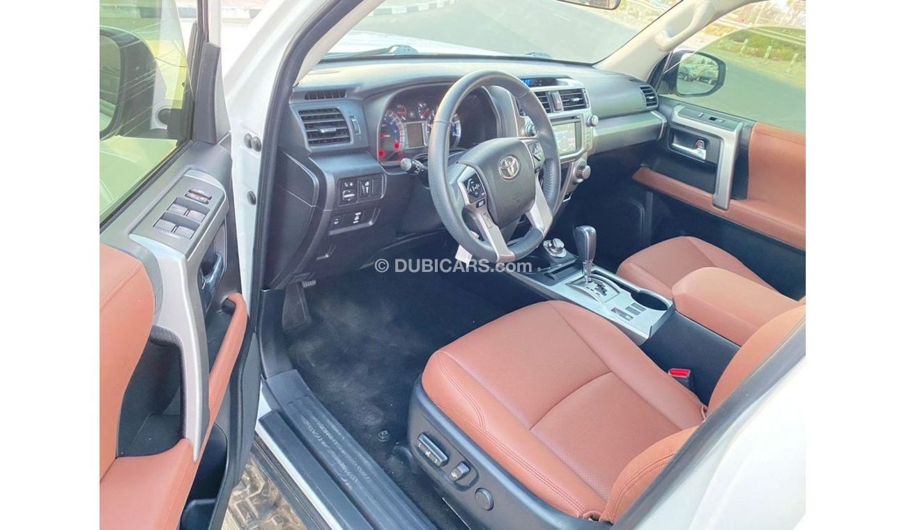 Toyota 4Runner 2017 TOYOTA 4 RUNNER SR5 / MID OPTION