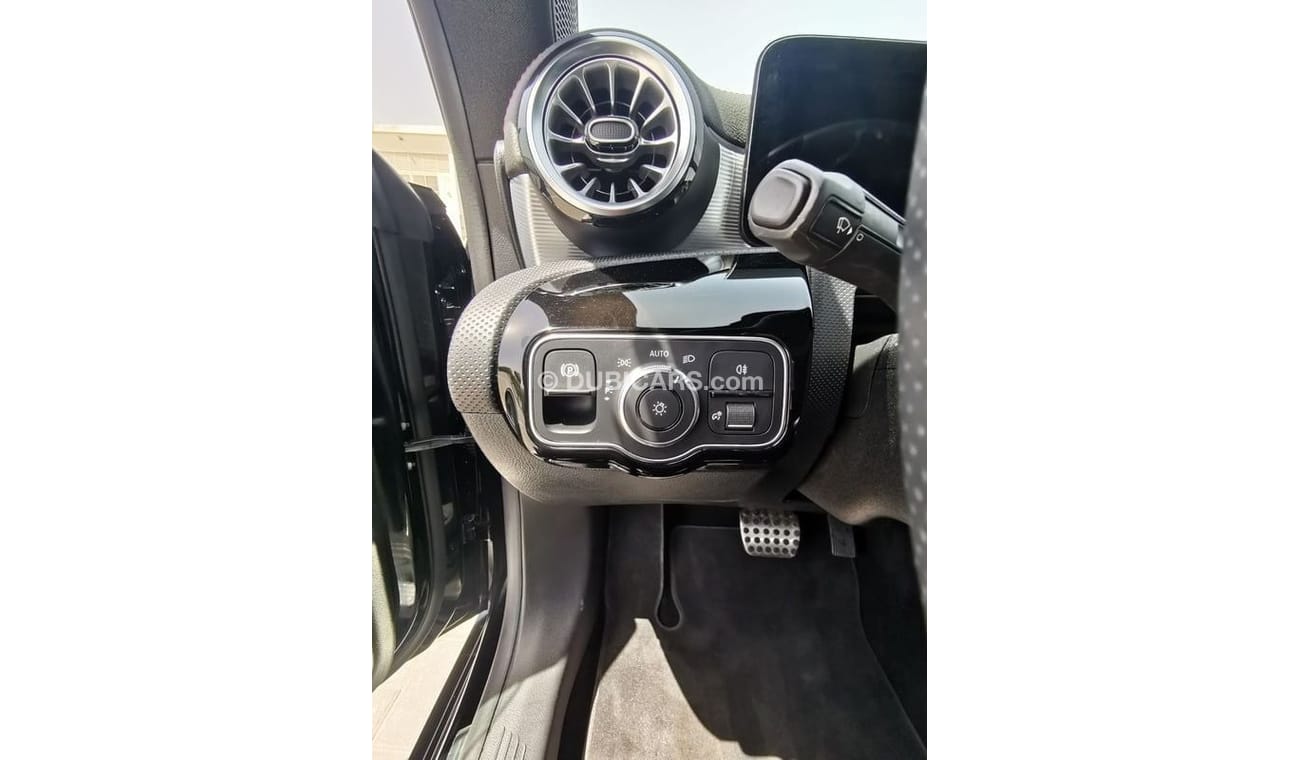 Mercedes-Benz CLA 250 Mercedes-Benz CLA250- 2022- Black