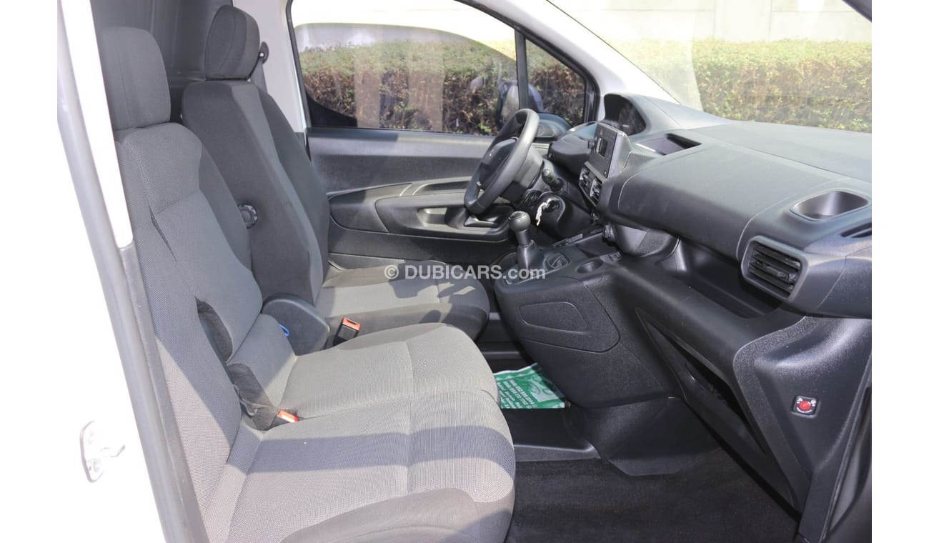 Peugeot Partner Long Peugeot Partner delivery van  model 2022  under warranty