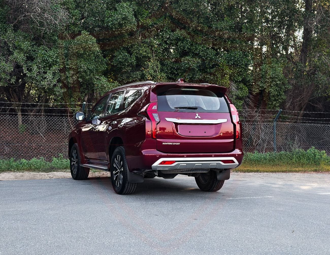 Mitsubishi Montero Sport GLS Premium 3.0L (7 Seater) Mitsubishi Montero Sport | 3.0 L | 2022 | GCC | Accident-Free | In Excel