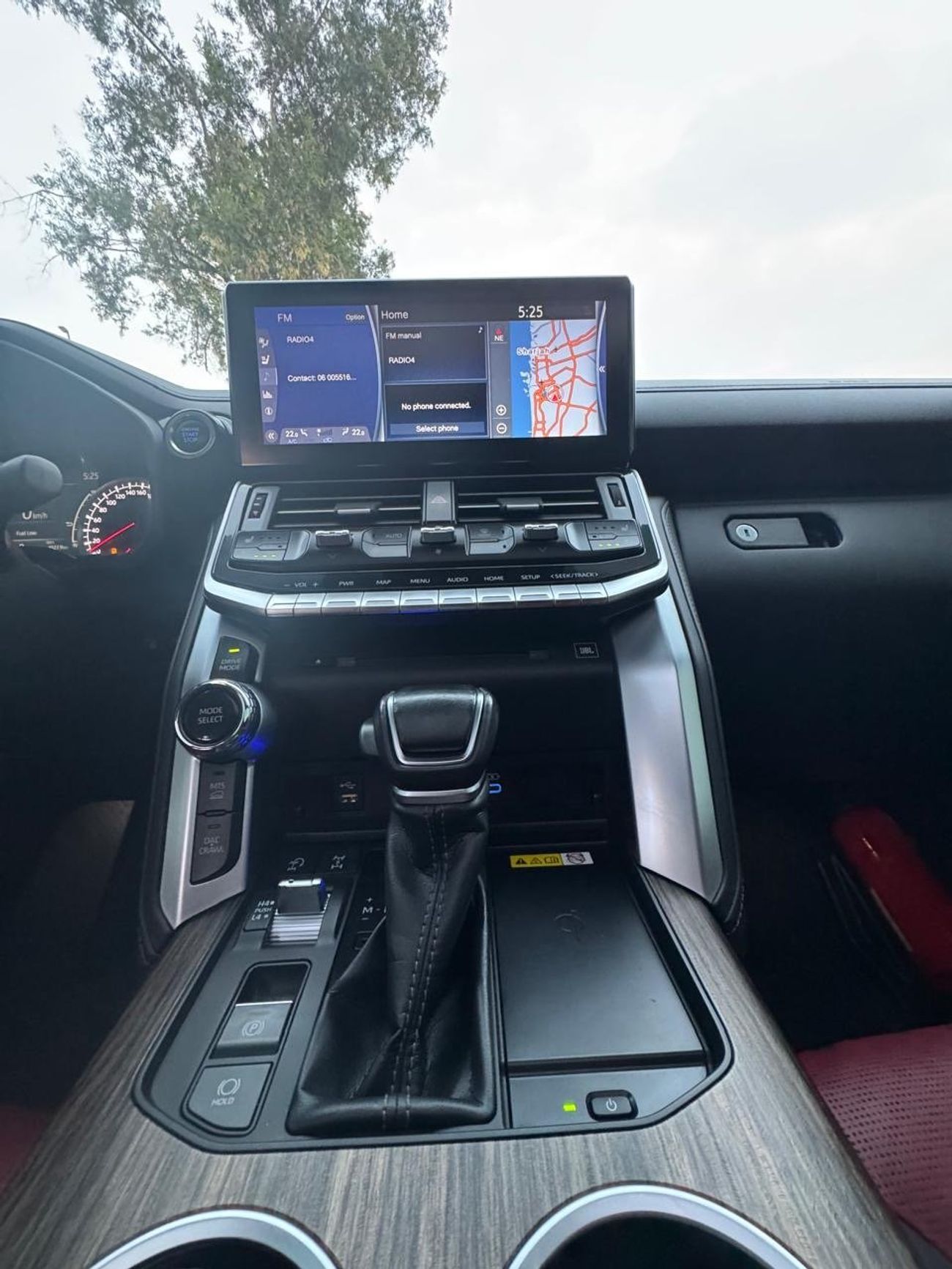 تويوتا لاند كروزر 2022 Model VXR Twin Turbo Full Option Red and Black interior New Arrival Very Clean And Perfect Cond