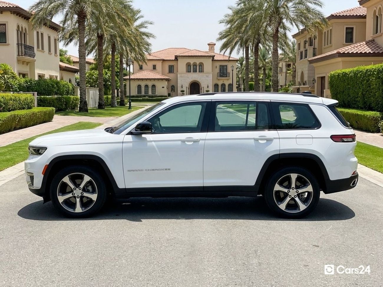 جيب جراند شيروكي 3.6L 2023 | 0 DP | 1971/Month | 30 Day Return | Service History