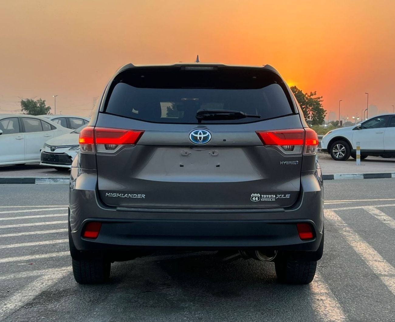 Toyota Highlander 2017 Toyota Highlander Hybrid XLE Full option -3.5L-V6-AWD 4x4 - Rear CAM-Sunroof-Leather seat