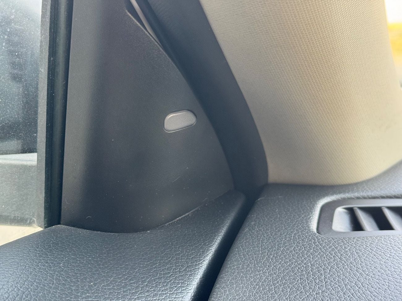 Nissan Rogue SL / 2.5L V4 / PANORAMIC SUNROOF / AWD / 360 CAMERA / ELECTRIC SEATS / REAR AC