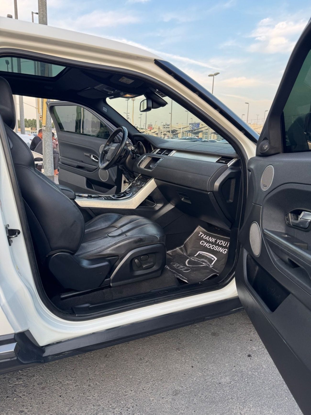 لاند روفر رانج روفر إيفوك HSE 2.0L Convertible