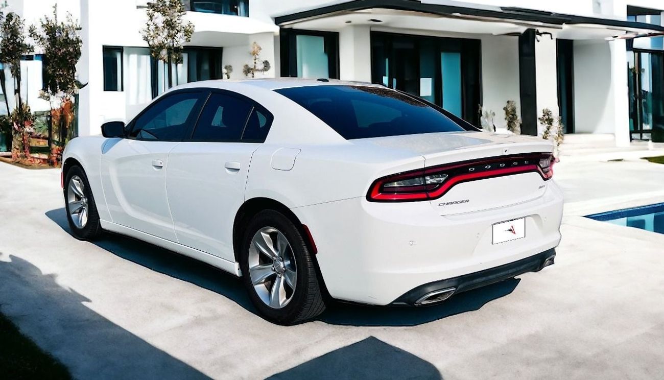 دودج تشارجر AED 870 PM | DODGE CHARGER SXT 2017 | V6 | GCC | MINT CONDITON