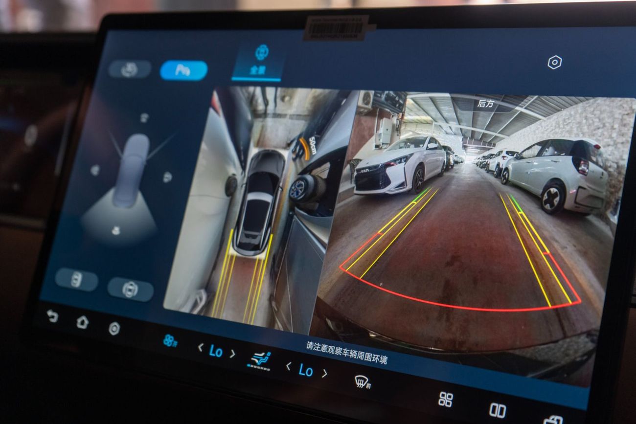 بي واي دي سونغ ل Fuel: Electric Motor Power: 230 kW Motor Torque: 360 Nm Driving Range: 662 km Battery Capacity: 87.0