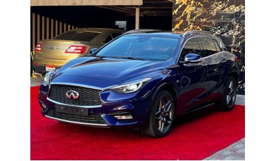 Infiniti Q30 Premium