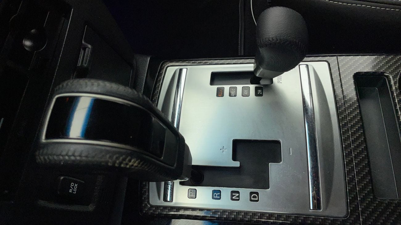 Mitsubishi Pajero GLS H/L SIGNATURE EDITION 3.8 | Zero Down Payment | Home Test Drive