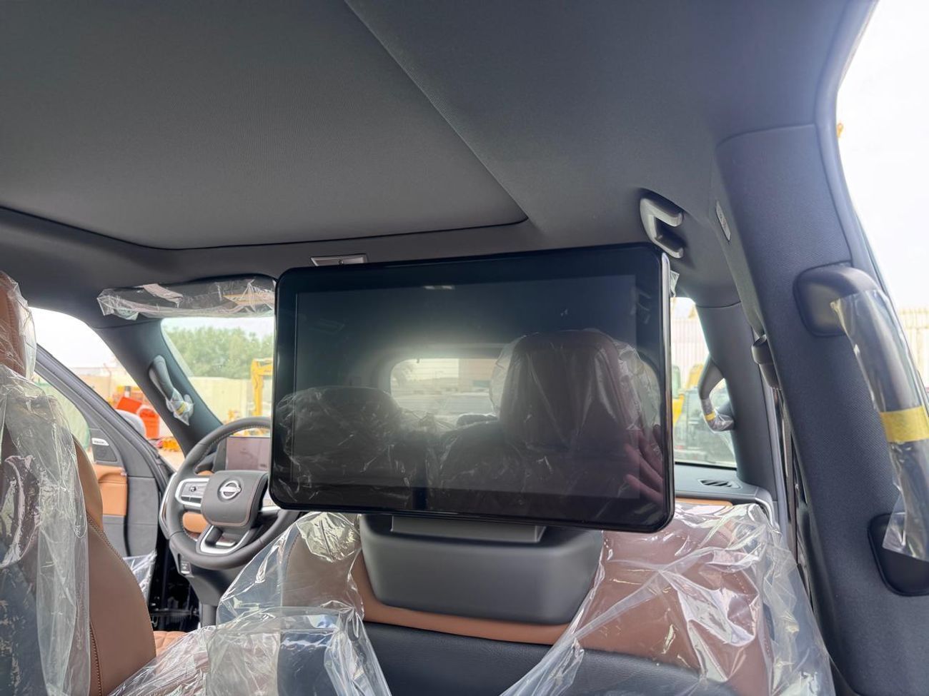 Nissan Patrol LE PLATINUM CITY 3.5L_ 2026_ (BLACK _TAN)