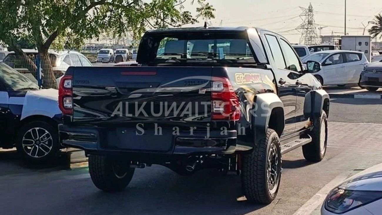 تويوتا هيلوكس TOYOTA HILUX GR SPORTS 2025 AT 2.8LDIESEL BLACK