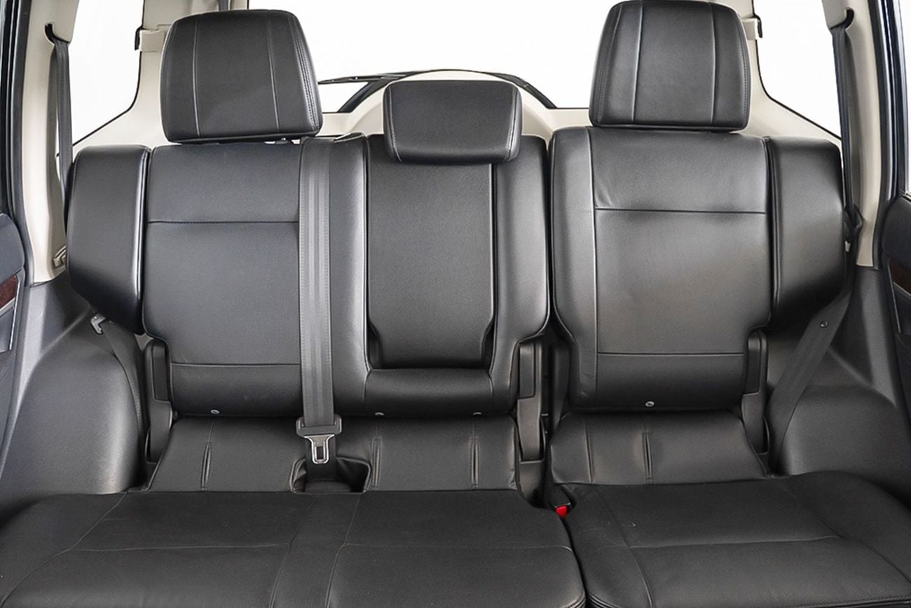Mitsubishi Pajero GLS H/L GOLD