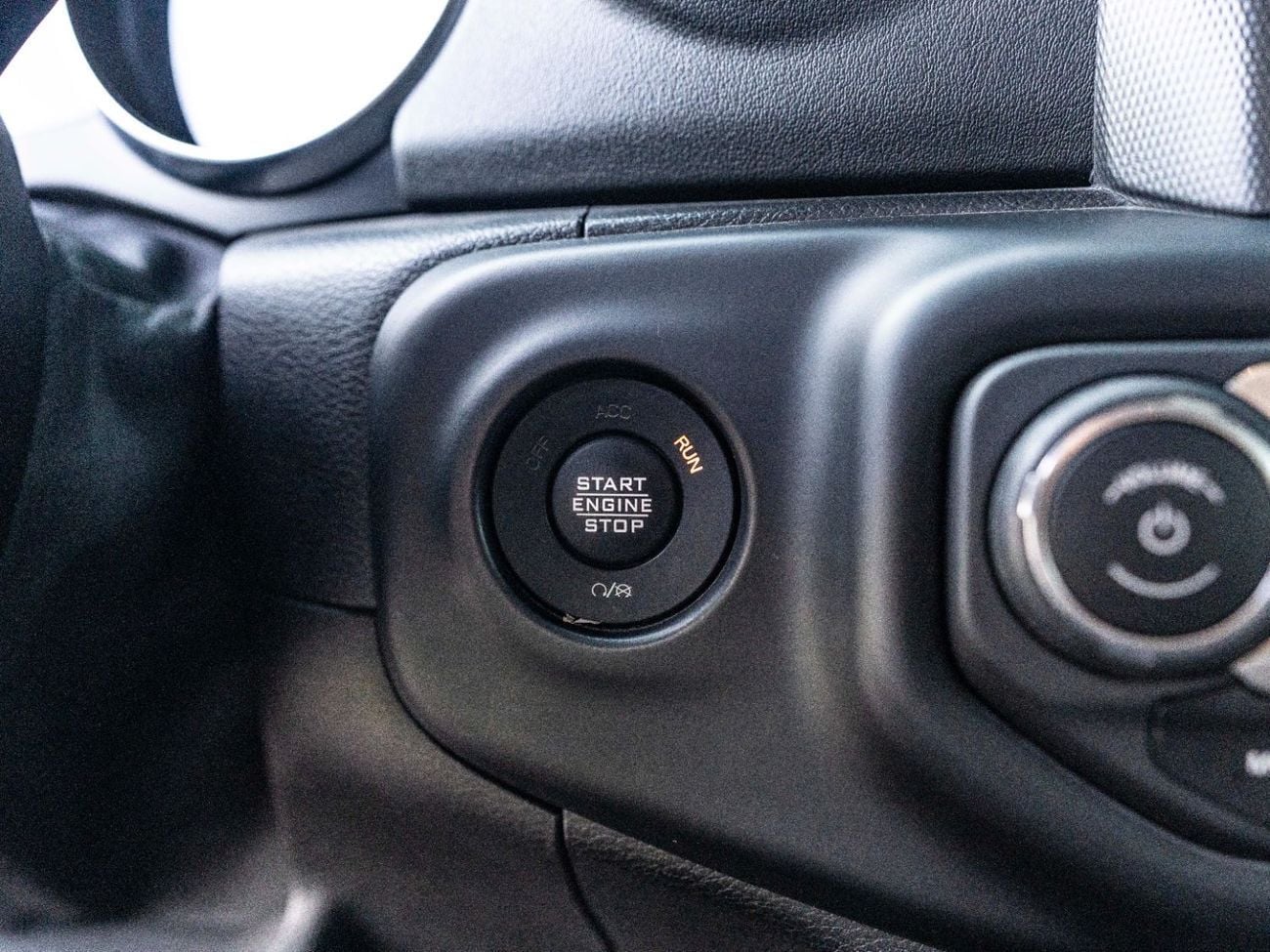 Jeep Wrangler Sport 3.6L A/T (5 Seater)