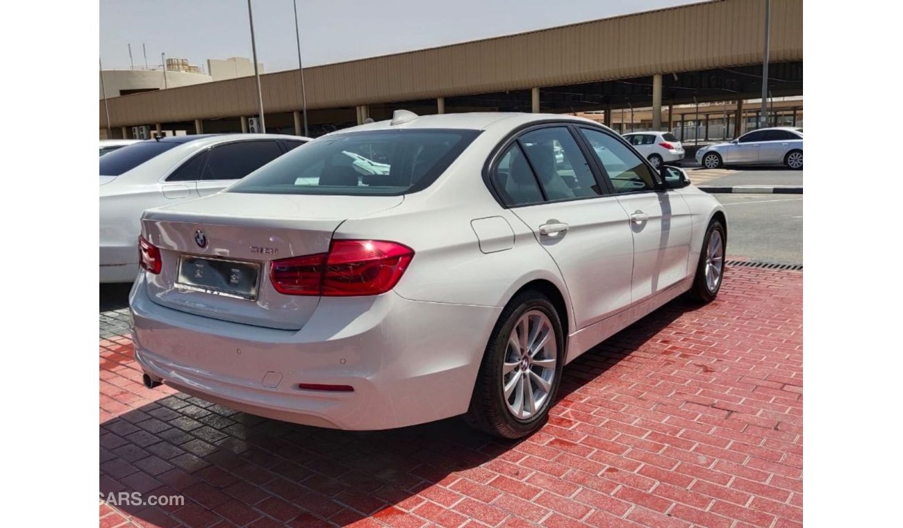 BMW 318i I Brand New 2018 Under Warranty GCC