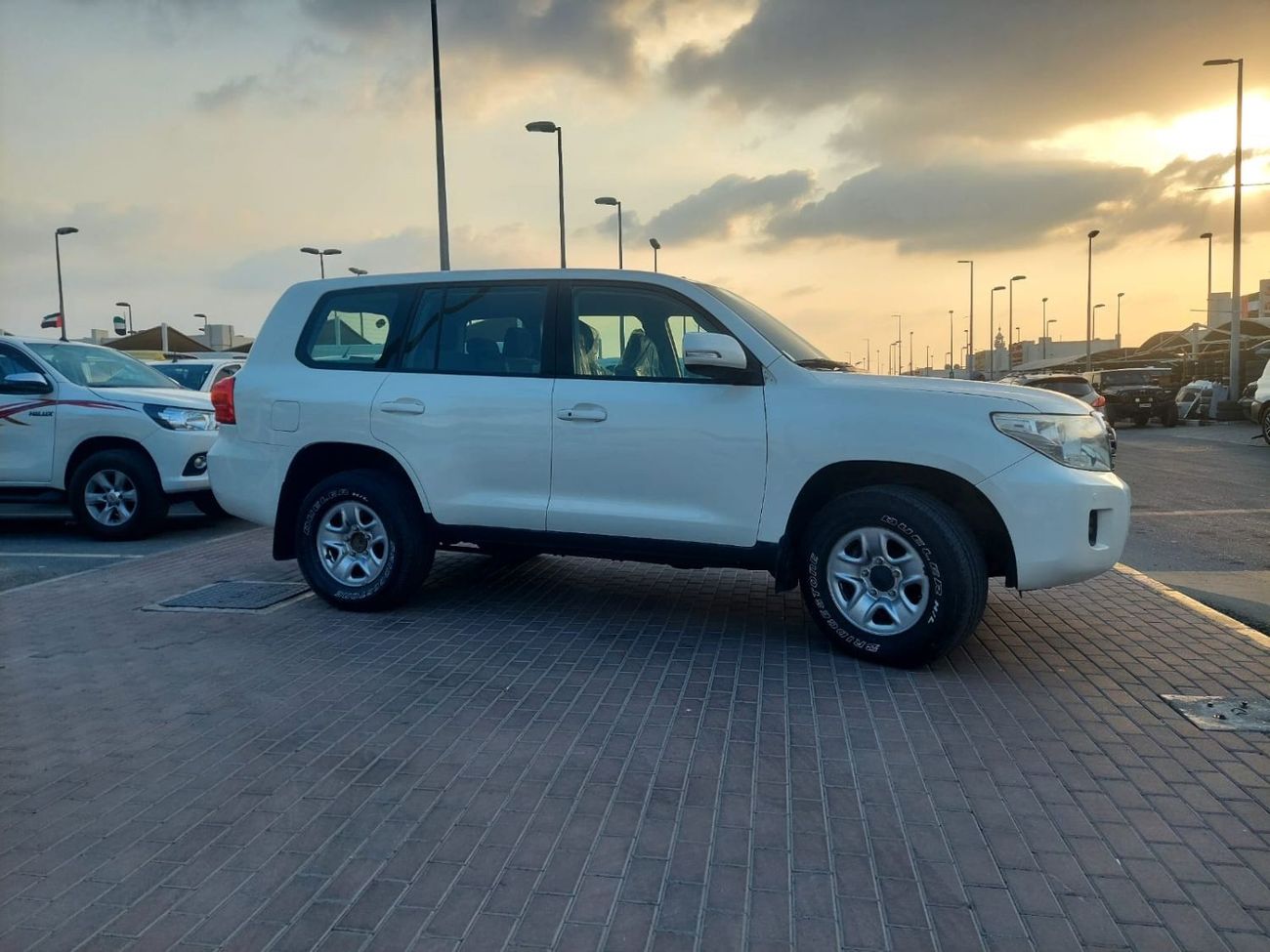 Toyota Land Cruiser 200 4.0L V6 PETROL AUTOMATIC TRANSMISSION