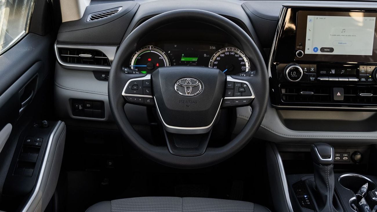 تويوتا هايلاندر 2025 Toyota Highlander LE 2.5 AT Hybrid