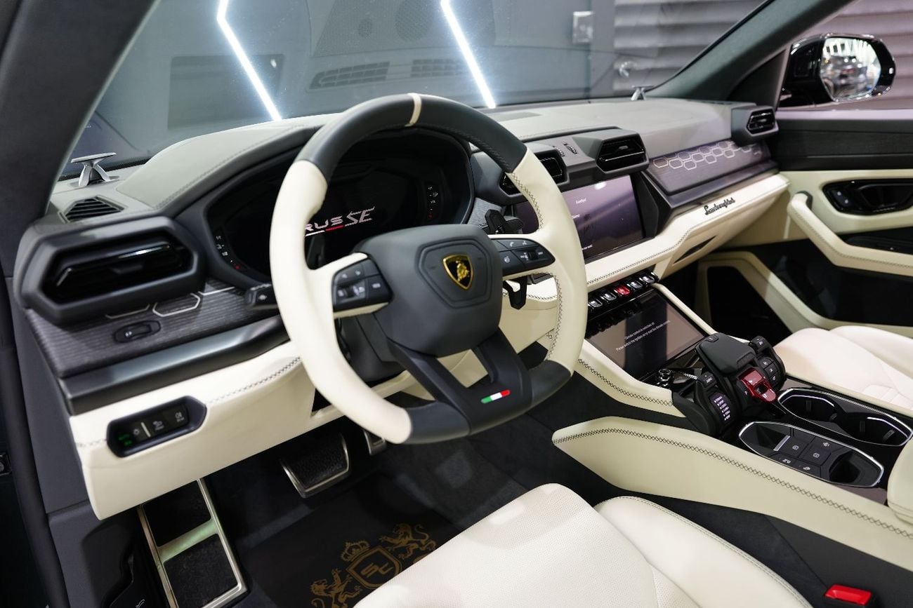 Lamborghini Urus SE, Panoramic Roof, Bang N Olufsen Audio, 800 HP Hybrid!!