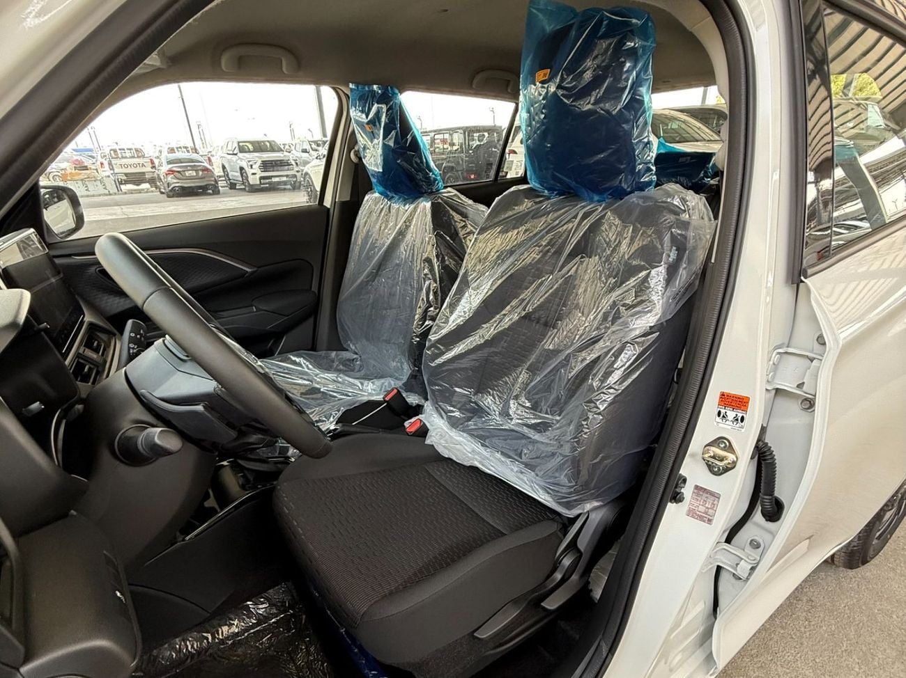Suzuki Swift SWIFT 1.2 GLX 2-tone **EXPORT ONLY**التصدير فقط خارج الخليج**