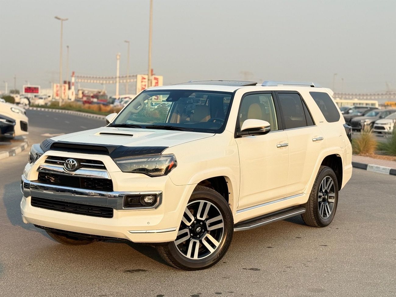 Toyota 4Runner Limited edition 2020 model leather seats, sunroof, seat cooler,heater