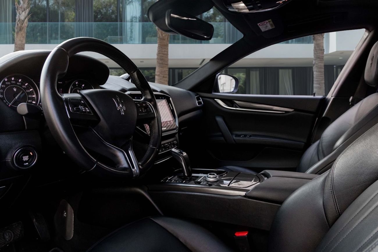 مازيراتي جيبلي GT Hybrid | 2,742 P.M | 0% Downpayment | Warranty!