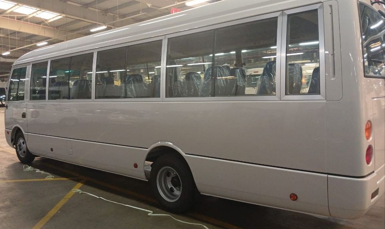 ميتسوبيشي روزا 4.9 L Diesel GCC