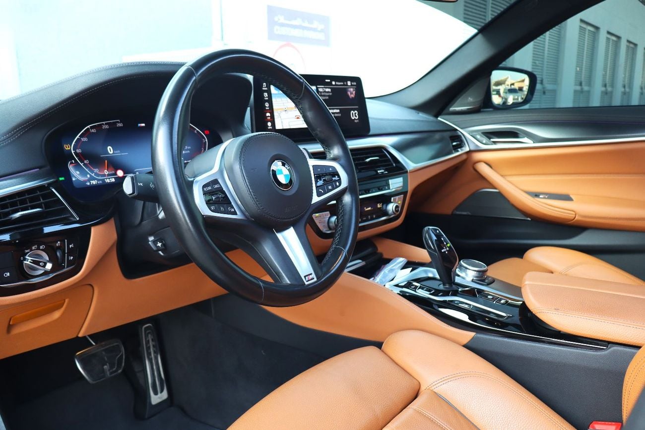 BMW 530i Luxury M Sport Package 2.0L