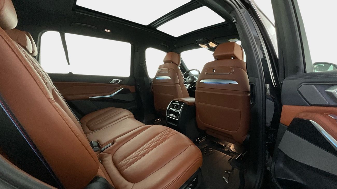 بي أم دبليو X7 40i Luxury M Sport | شامل الضمان | 0 ﺪﻔﻋﺓ ﺃﻮﻟﻯ