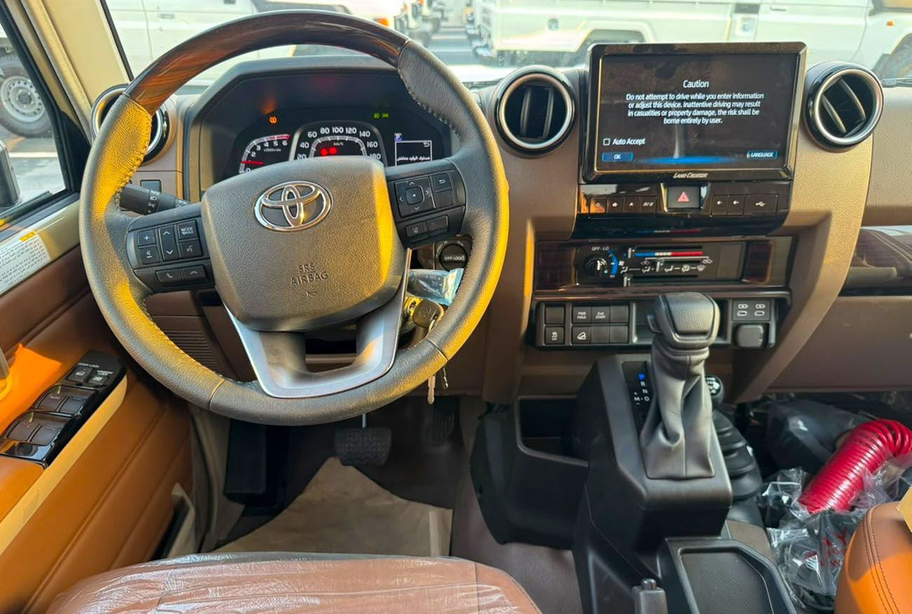 Toyota Land Cruiser 70 LC79 LX