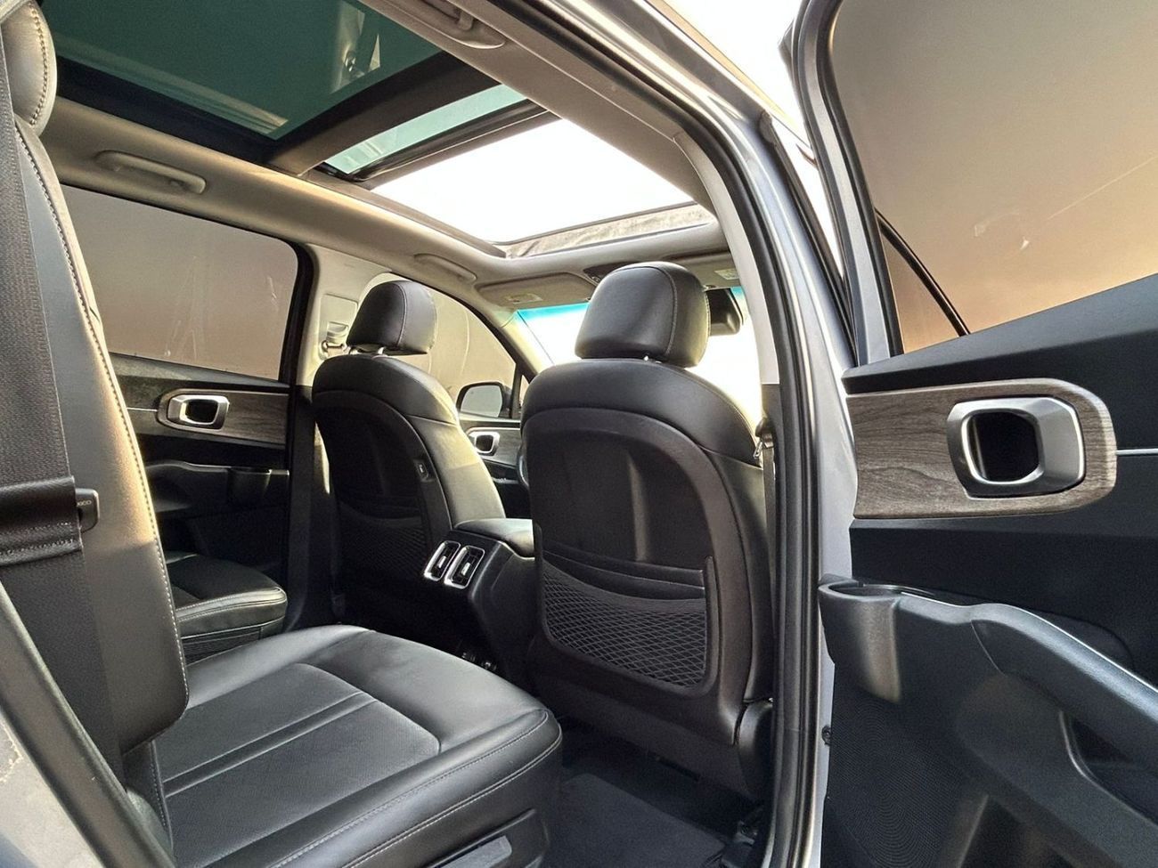 Kia Sorento  2021 Kia Sorento AWD 4x4 Black Edition Full Option - Electric Seats - Panoramic 360° Vie