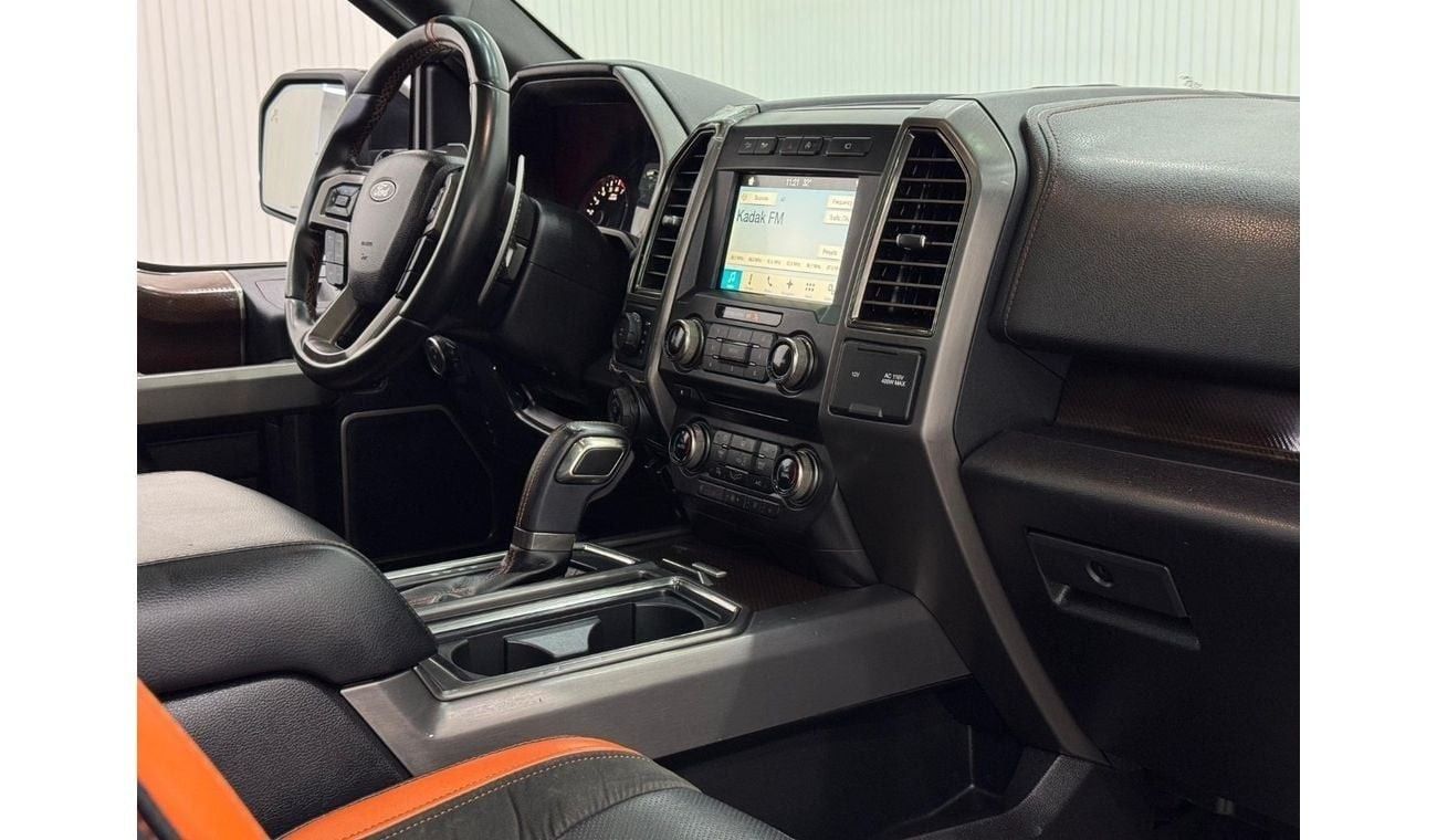 Ford F 150 Raptor 2017 Ford F-150 Raptor CREW CAB, Service History, Excellent Condition, GCC