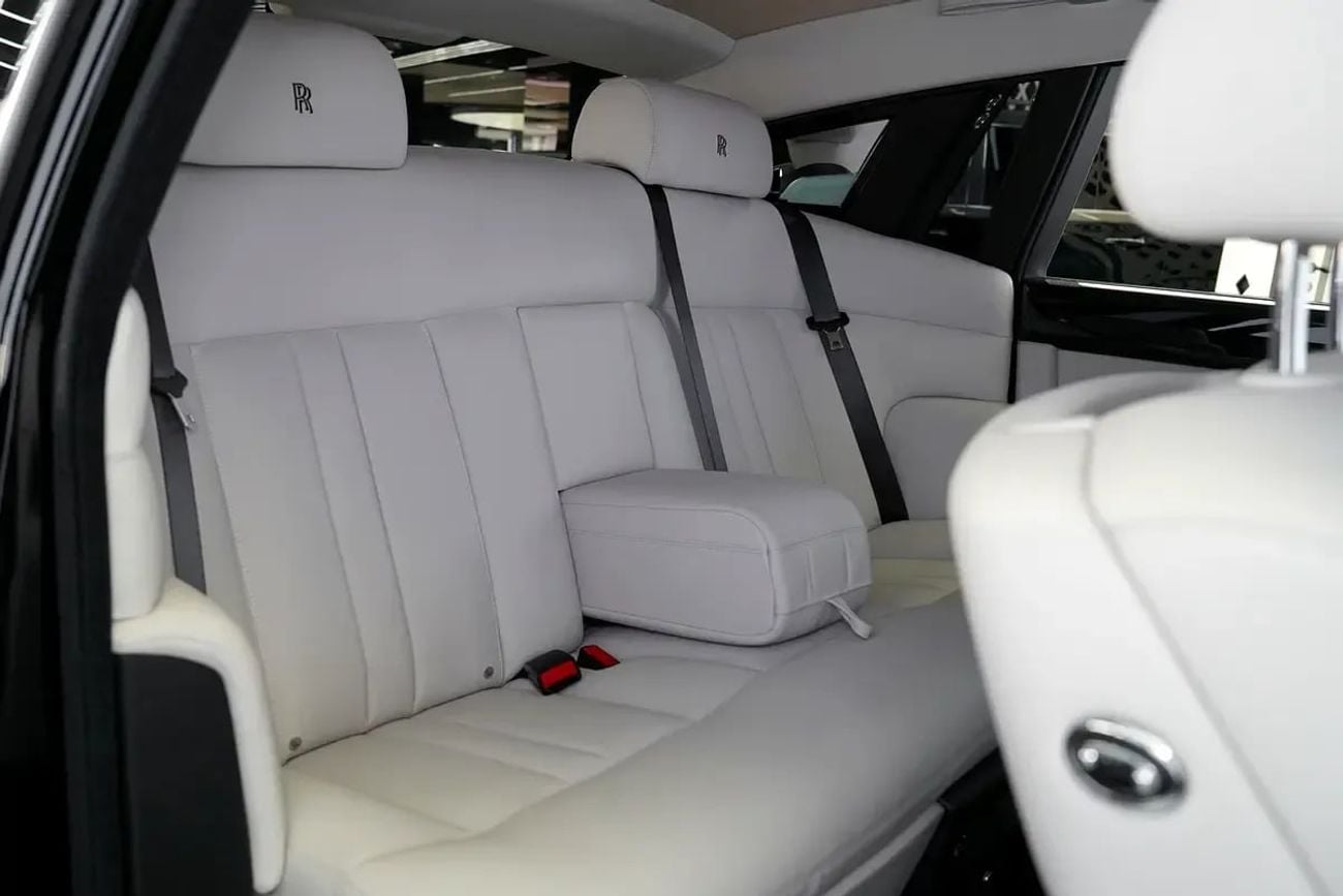 Rolls Royce Phantom Std 6.8L Sedan