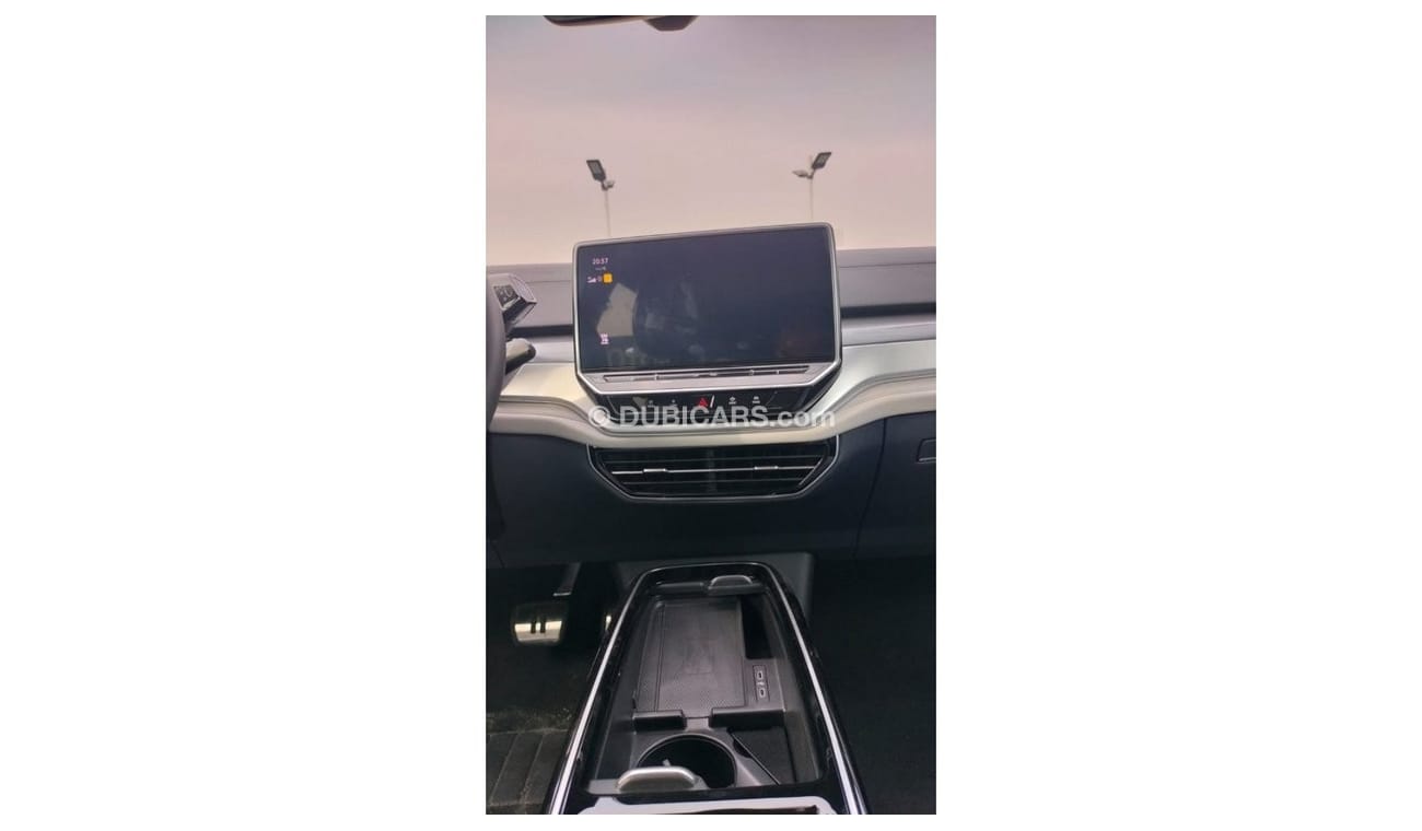 فولكس واجن ID.6 Volkswagen ID,6 pure cross