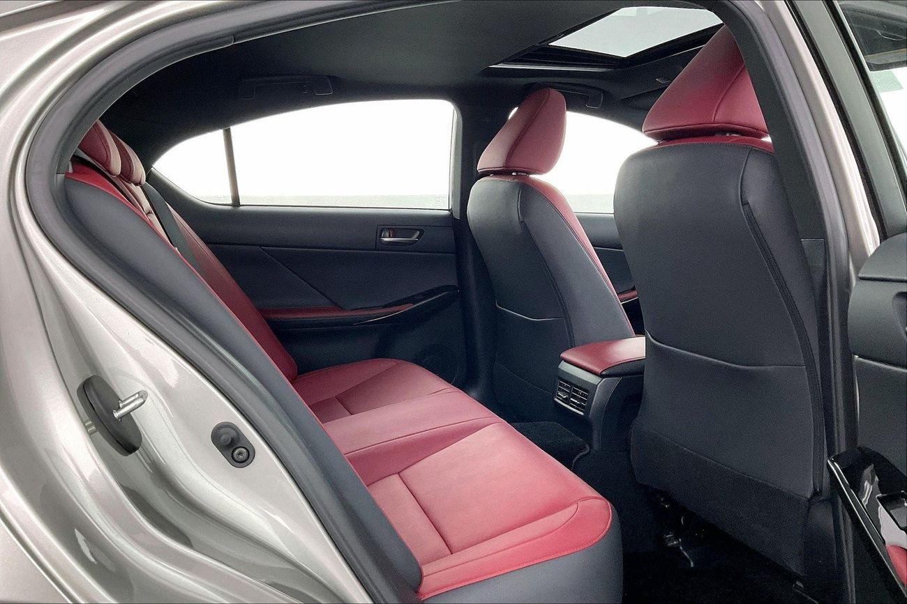 Lexus IS300 Premier | 1 year free warranty | 0 Down Payment