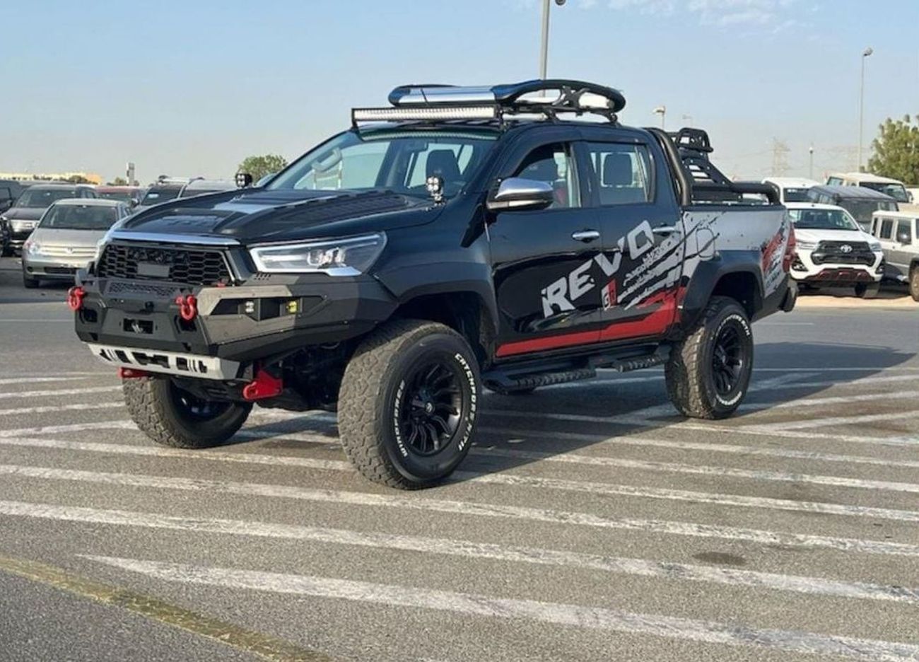 تويوتا هيلوكس Toyota Hilux pickup 2019 facelifted 2023 V4 2.8 Diesel Automatic left hand drive