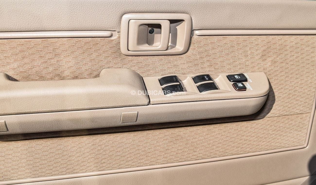 تويوتا لاند كروزر بيك آب LC79 DC 4.0l Automatic Alloy Wheels 4WD 5 Seater Petrol