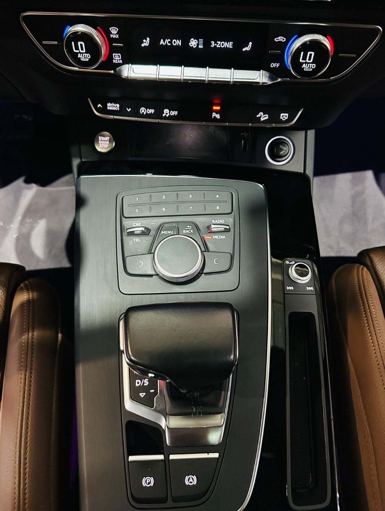 أودي Q5 45 TFSI Quattro S Line 2.0L (252 HP)