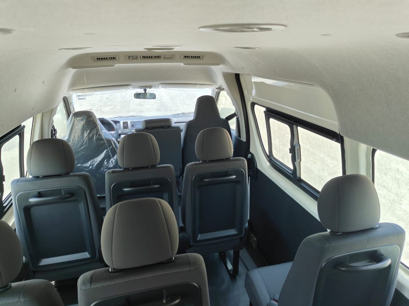 Toyota Hiace 2025 Toyota Hiace (Old-Shape) High-Roof 16-Seater Passenger Van 2.7L 4-Cyl Petrol M/T RWD For Africa