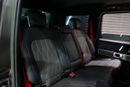 مرسيدس بنز G 63 AMG 4x4² هيكل خارجي/داخلي من ألياف الكربون، رف سقف، محاور بوابة، مواصفات خليجية!!