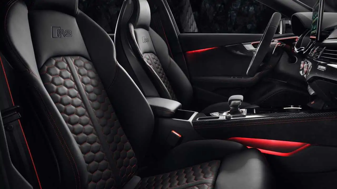 أودي RS4 interior - Seats