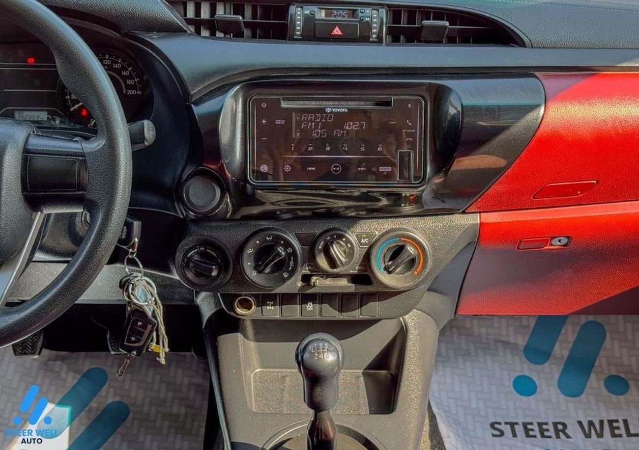 تويوتا هيلوكس DLX 2.4L 4WD Diesel MT DC / Ready to Drive / GCC / Book Now!