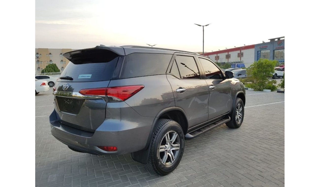 Toyota Fortuner Toyota Fortuner 2018 GCC Mid Option | C 1020