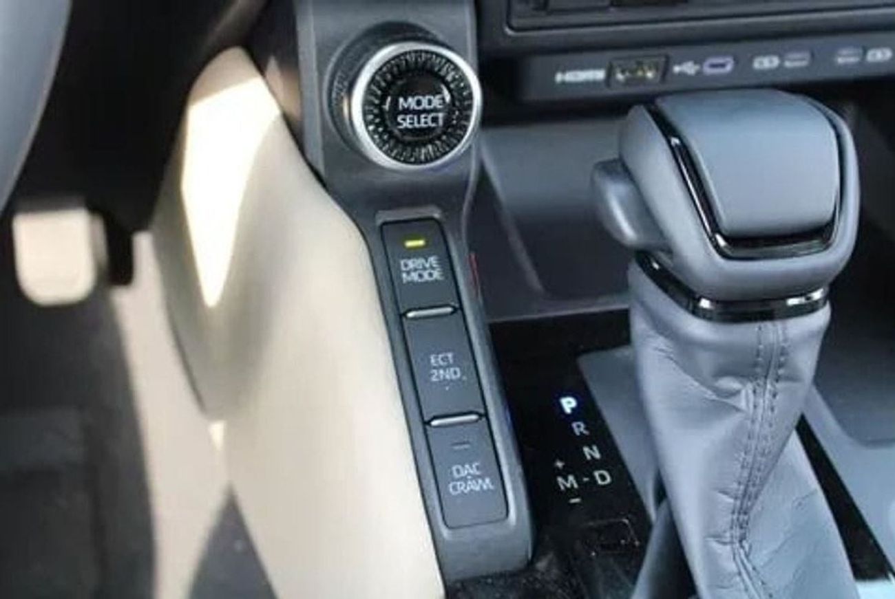 Toyota Prado Prado luxury 2.8L Diesel MY2024 EXPORT ONLY