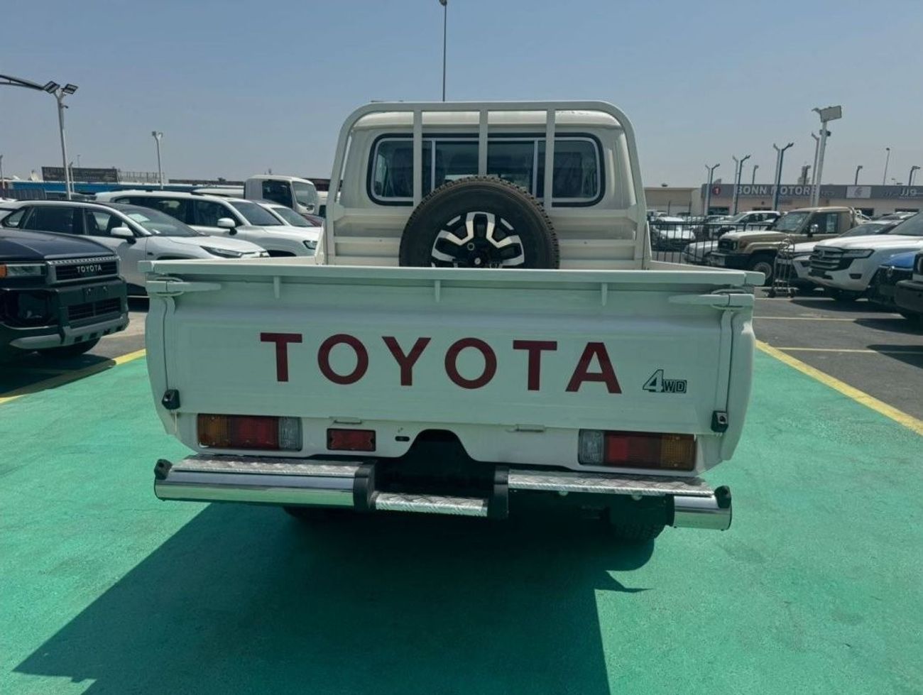 Toyota Land Cruiser Pick Up 2.8L DIESEL DOUBLE CAB FULL OPTION A/T 2024 GCC