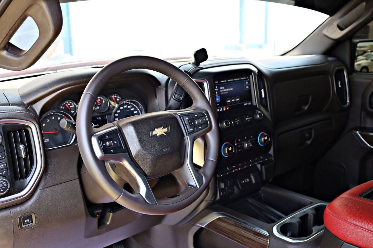 شيفروليه سيلفارادو 1500 REG/CAB LT1 NAV