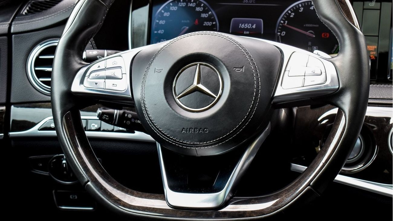 Mercedes-Benz S 400 HYBRID 2015 AMG KIT JAPANESE SPECS GOOD CONDITION