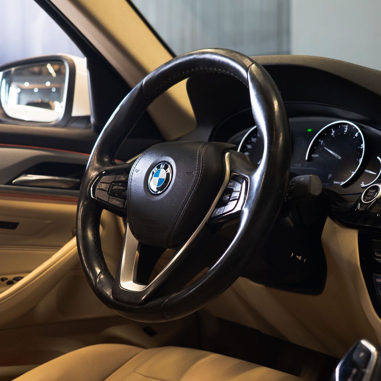 بي أم دبليو 520i Exclusive 1.6L AED 1,628 pm  • 0% Downpayment • BMW 520i • 1 Year Warranty