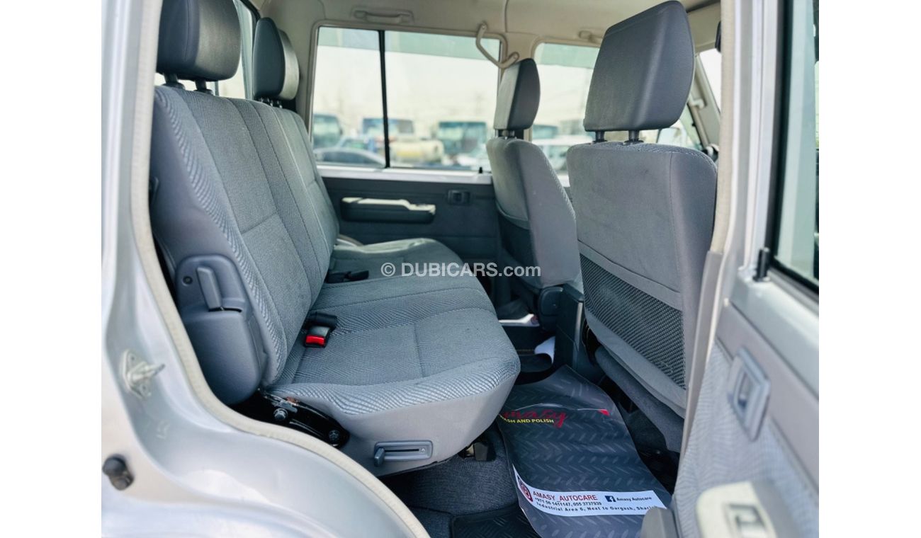 Toyota Land Cruiser Pick Up Land Cruiser double cabin