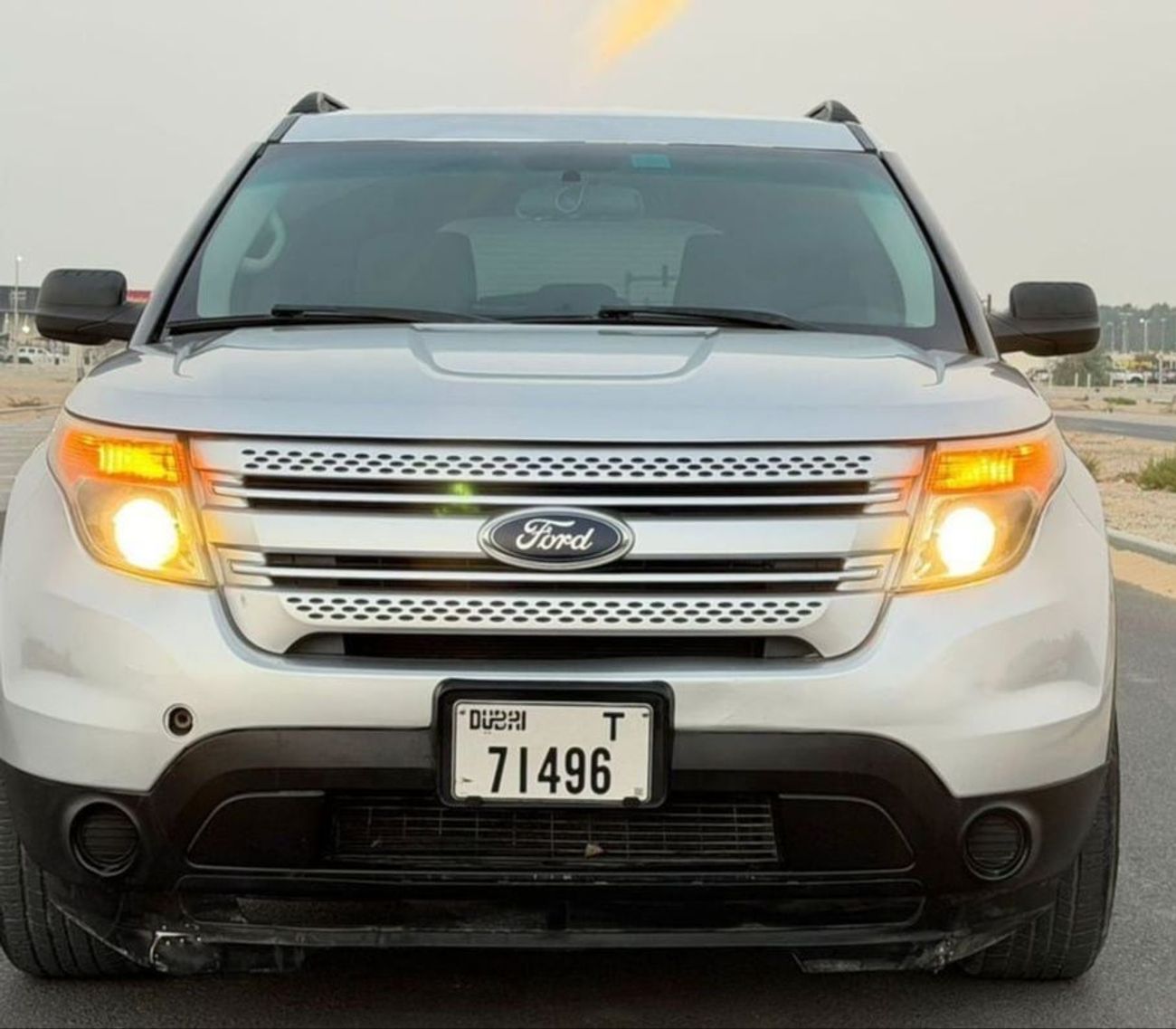 Ford Explorer Limited 3.5L Excellent condition & luxury feel